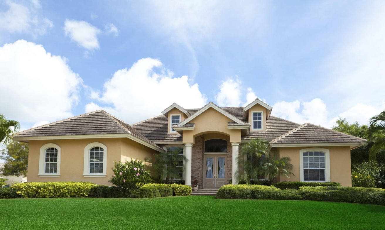 Orlando FL home with newly installed artificial turf lawn