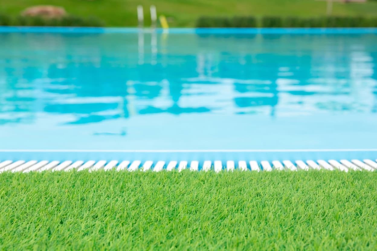 Artificial turf around pool installation in Orlando